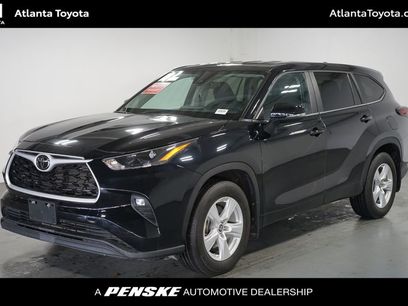 Used 2024 Toyota Highlander LE