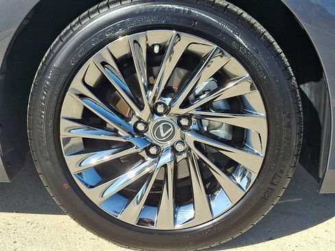 Certified 2025 Lexus ES 300h w/ Technology Package FWD image 8