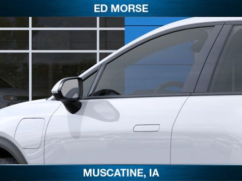 New 2026 Chevrolet Equinox EV LT image 12