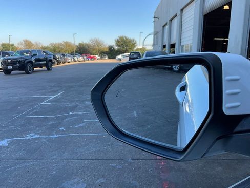 Used 2025 Hyundai Kona SEL image 19