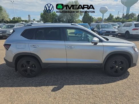 Used 2025 Volkswagen Taos SEL w/ Taos Adventure Package (SXB) AWD/4WD image 6