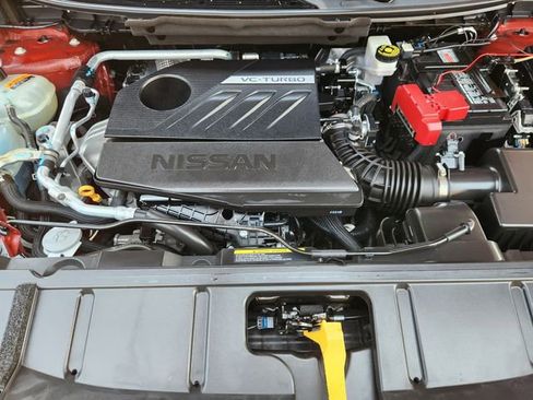 Used 2024 Nissan Rogue SL FWD image 31