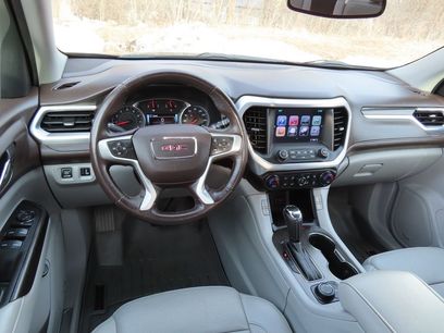 Used 2017 GMC Acadia SLT