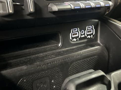 Used 2024 RAM 2500 Limited AWD/4WD image 26