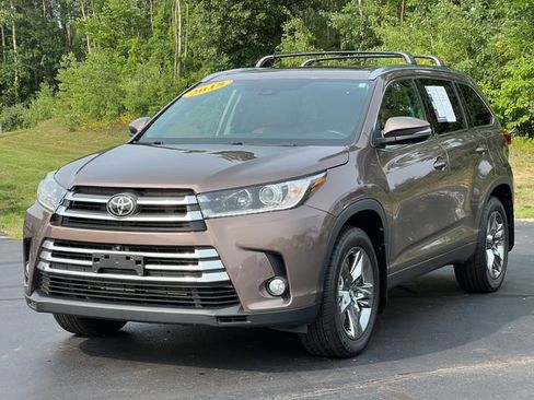 Used 2018 Toyota Highlander Limited AWD/4WD image 53