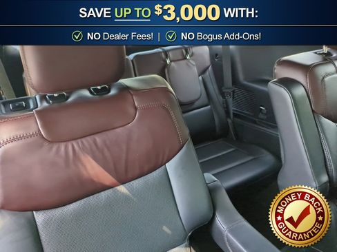 Used 2024 Ford Explorer Platinum w/ Technology Package AWD/4WD image 23
