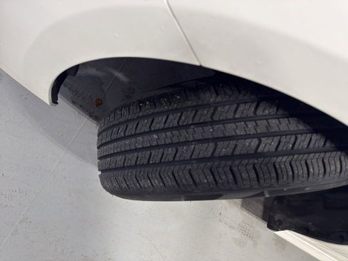 Used 2025 Toyota Camry LE image 27