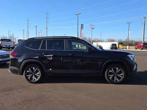 Used 2024 Volkswagen Atlas SE image 6