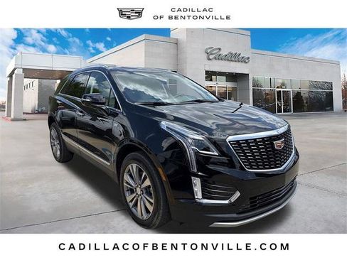 New 2025 Cadillac XT5 Premium Luxury image 1