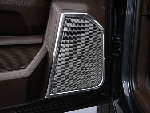 New 2026 RAM 3500 Laramie AWD/4WD image 12