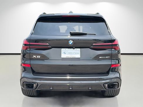 Used 2024 BMW X5 sDrive40i w/ M Sport Package RWD image 4