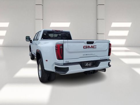 New 2026 GMC Sierra 3500 Denali w/ Denali Reserve Package image 5