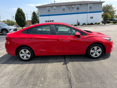 Used 2017 Chevrolet Cruze LS FWD image 6
