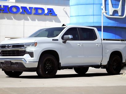 Used 2024 Chevrolet Silverado 1500 LT w/ Z71 Off-Road Package