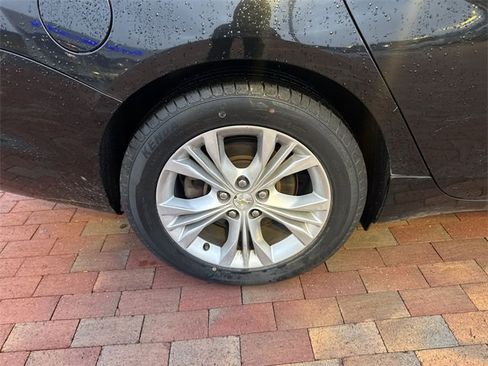 Used 2015 Chevrolet Impala LT image 15