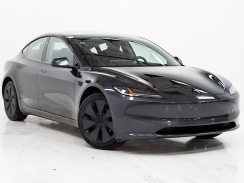 Used 2025 Tesla Model 3 Long Range RWD image 4