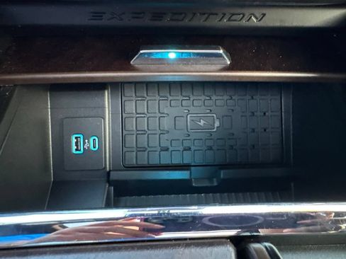 Certified 2024 Ford Expedition King Ranch AWD/4WD image 20