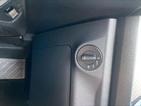 Used 2020 Volkswagen Jetta S w/ Driver Assistance Package FWD image 33