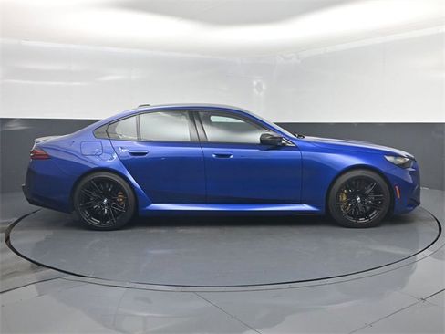Used 2025 BMW M5 w/ Carbon Package image 53