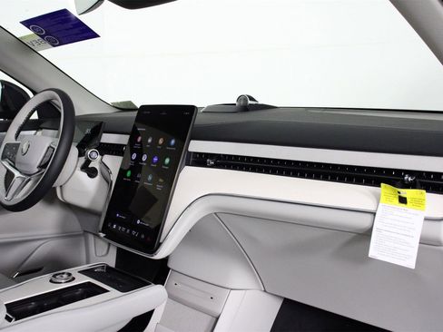 New 2025 Volvo EX90 Ultra image 9