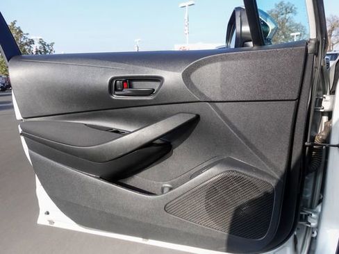 Certified 2023 Toyota Corolla LE image 27