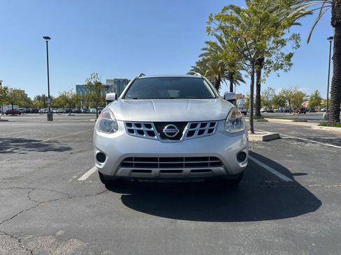 Used 2013 Nissan Rogue SV FWD image 6