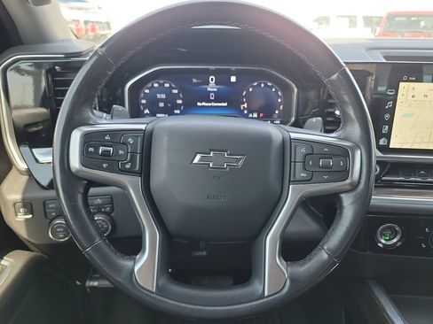 Used 2022 Chevrolet Silverado 1500 RST w/ Z71 Off-Road Package AWD/4WD image 19