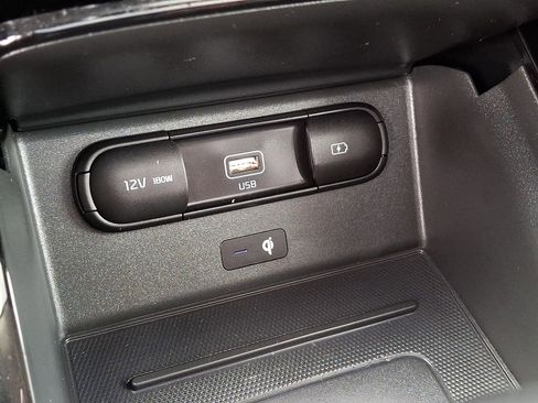 Used 2022 Kia Telluride S image 26