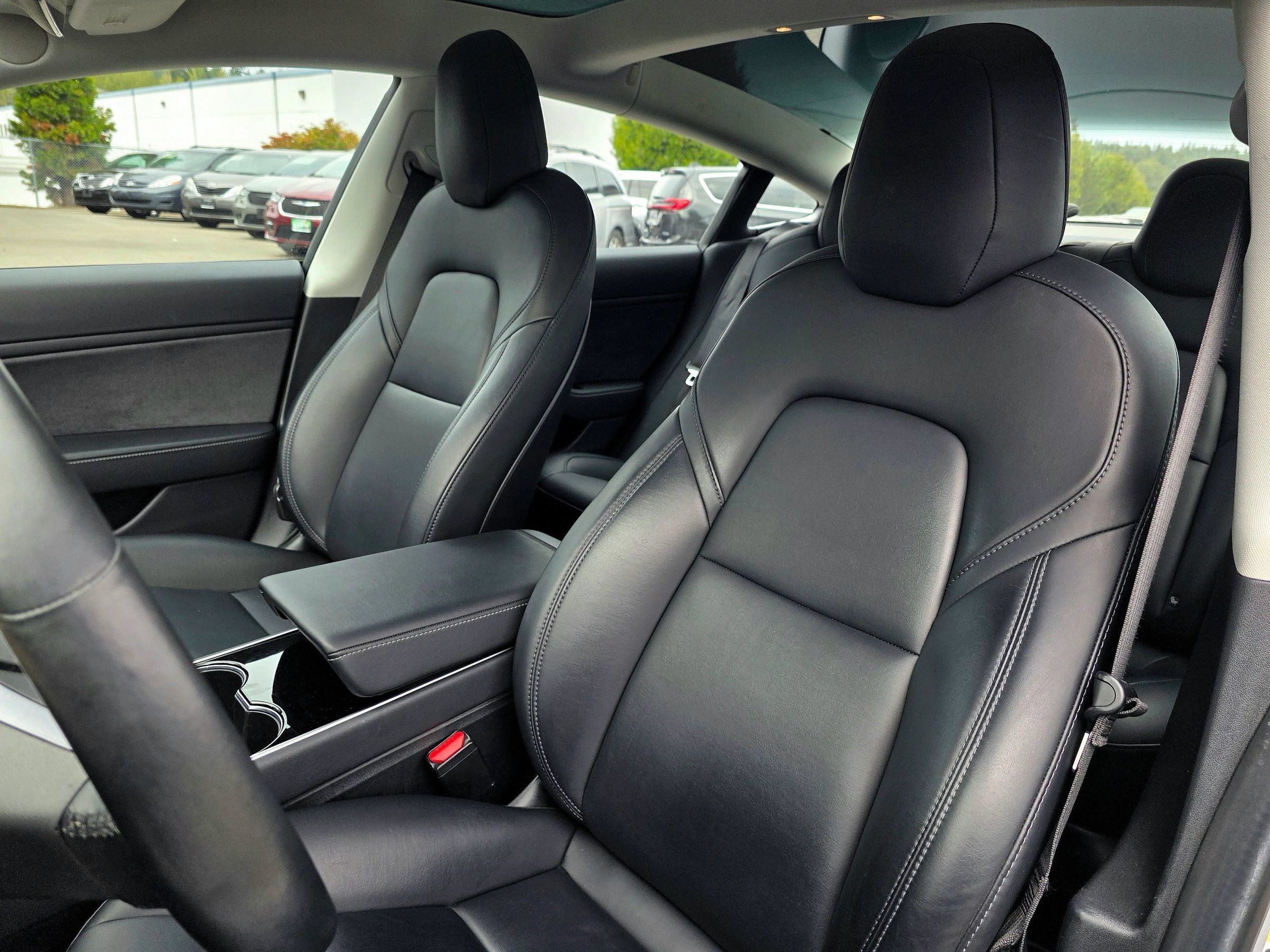 Used 2018 Tesla Model 3 Long Range RWD image 41