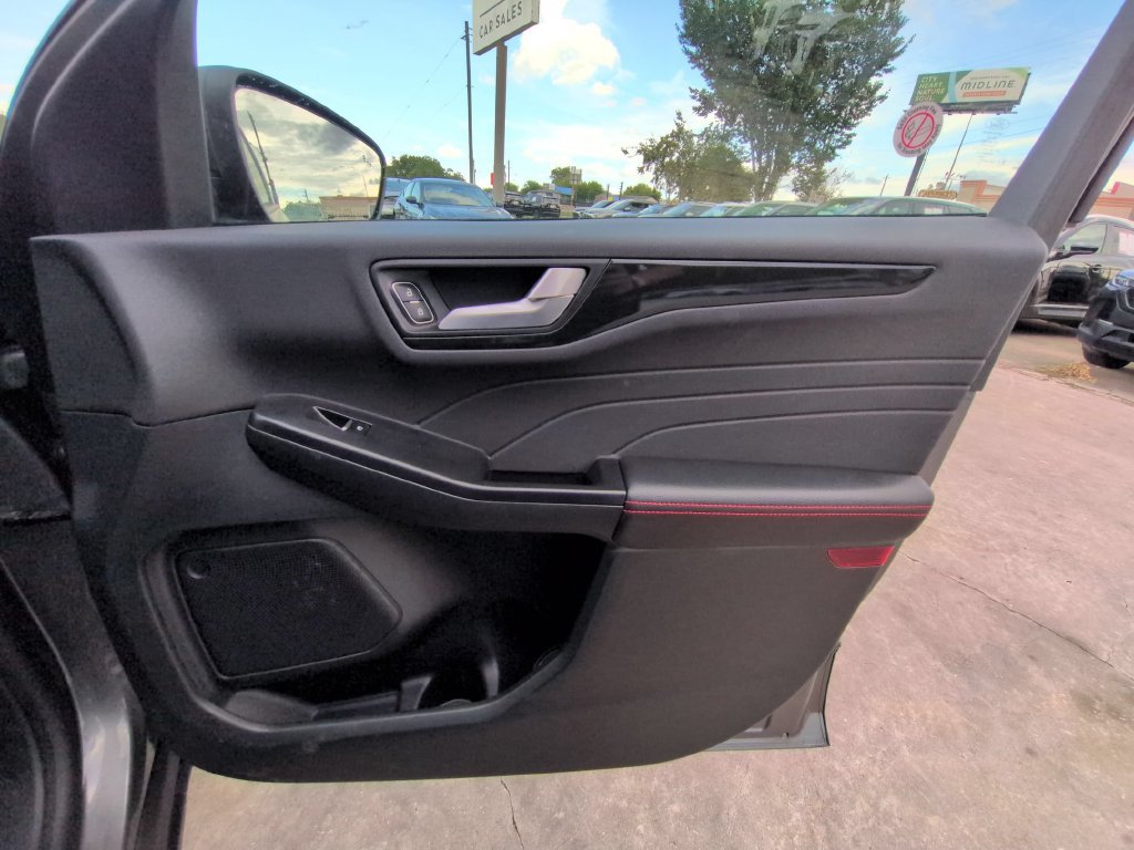 Used 2026 Ford Escape ST-Line AWD/4WD image 29