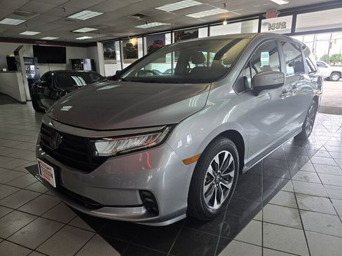 Used 2022 Honda Odyssey EX-L image 2