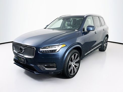 Used 2022 Volvo XC90 T6 Inscription w/ Climate Package image 3