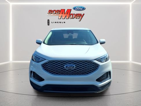 Used 2023 Ford Edge SEL w/ Convenience Package AWD/4WD image 2