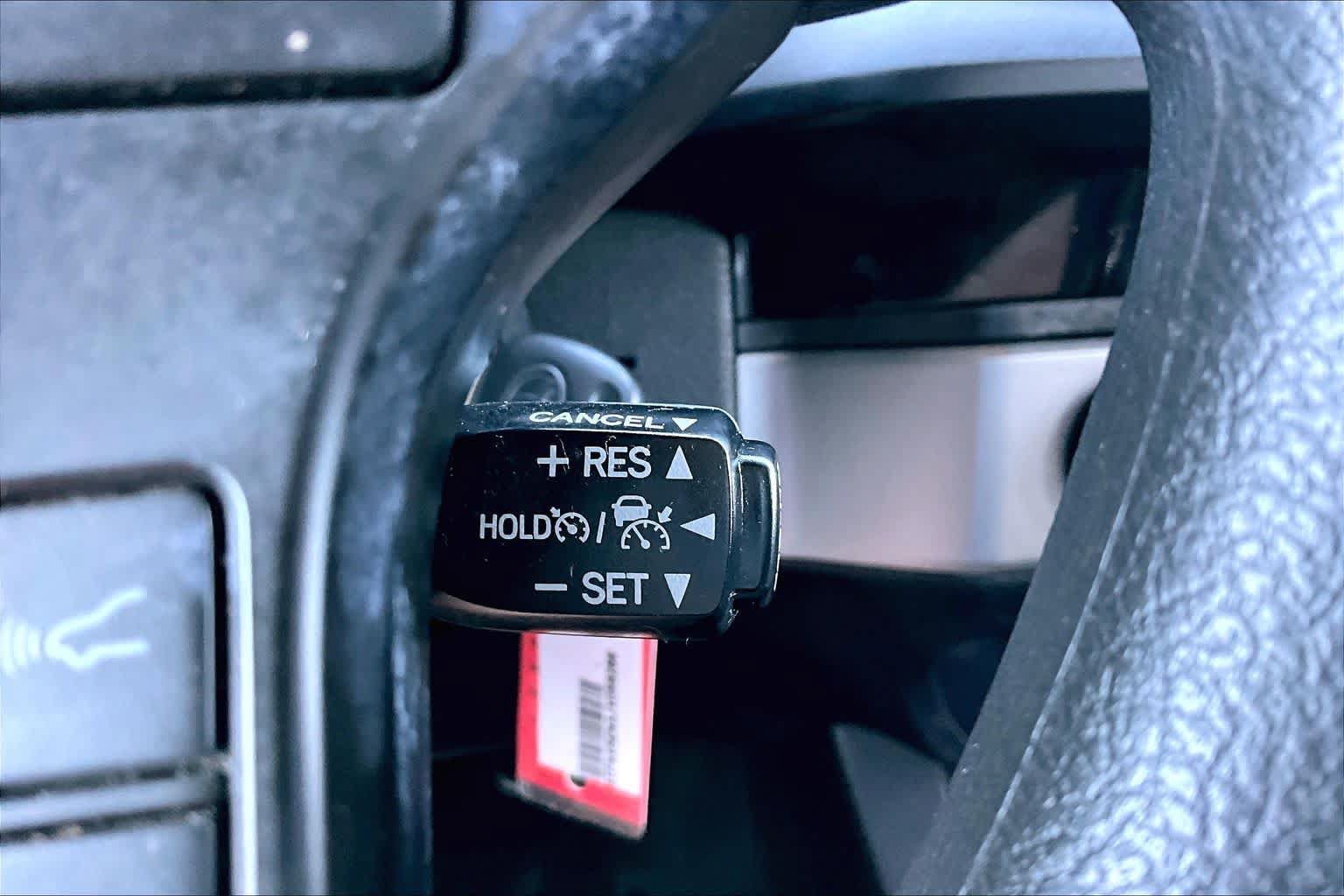 Used 2018 Toyota Tacoma SR AWD/4WD image 34