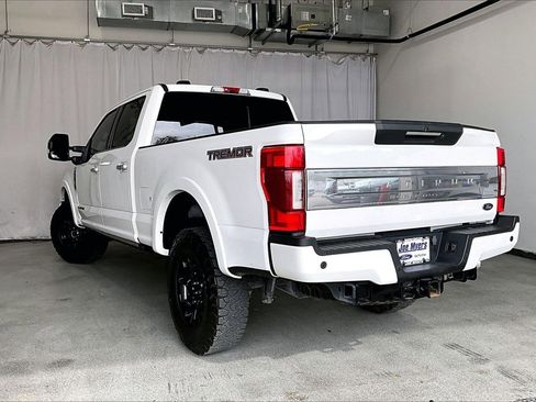 Used 2022 Ford F250 Platinum w/ Tremor Off-Road Package image 5