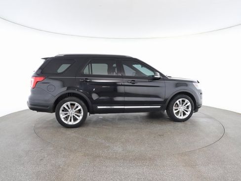 Used 2019 Ford Explorer XLT w/ Equipment Group 202A image 21