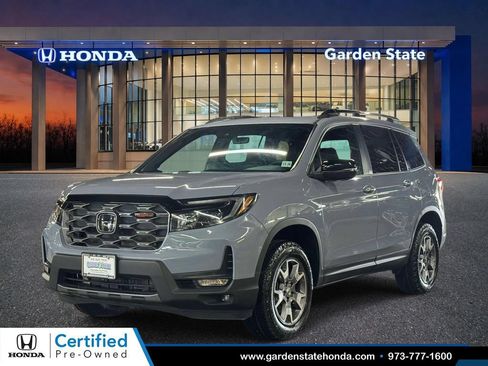 Certified 2023 Honda Passport TrailSport image 1