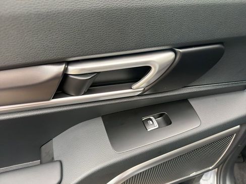 Certified 2025 Kia Telluride S FWD image 25