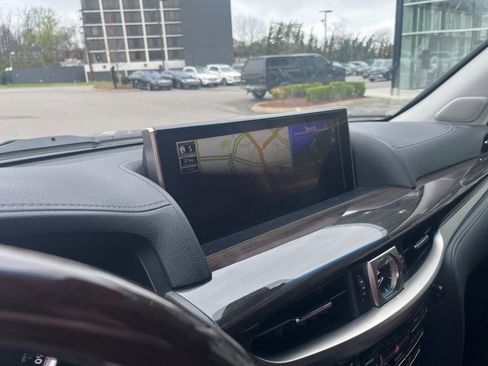 Used 2018 Lexus LX 570 4WD w/ Luxury Package image 11