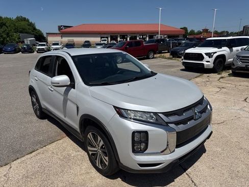 Used 2023 Mitsubishi Outlander Sport LE AWD/4WD image 1