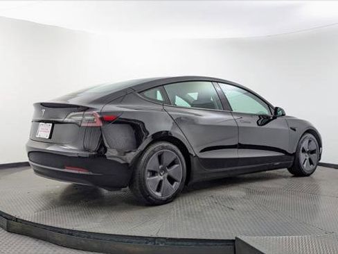 Used 2023 Tesla Model 3 Standard Range RWD image 7