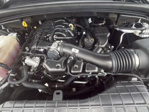 Used 2023 Jeep Grand Cherokee L Limited image 18