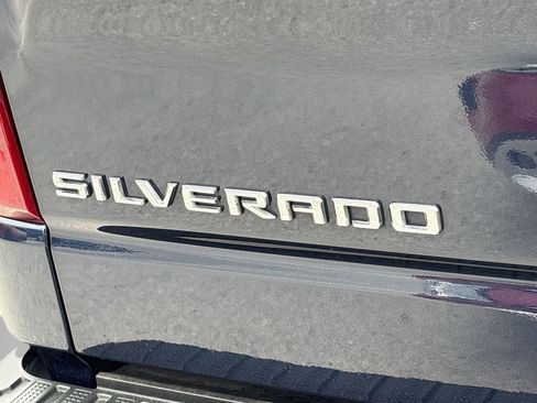 Used 2022 Chevrolet Silverado 1500 Custom image 8
