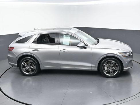 Used 2025 Genesis Electrified GV70 AWD/4WD image 6