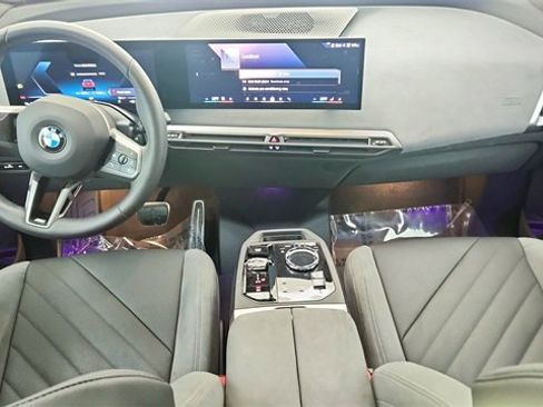 Used 2026 BMW iX xDrive45 image 21