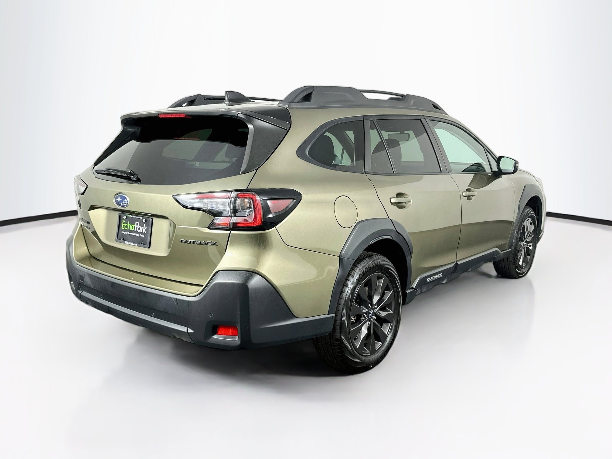 Used 2025 Subaru Outback Onyx Edition AWD/4WD image 9