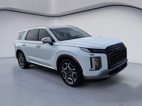 Used 2023 Hyundai Palisade Limited FWD image 7