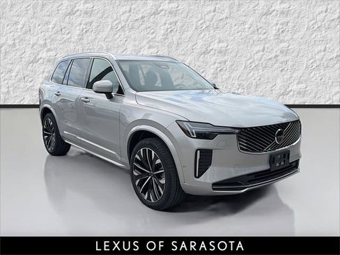 Used 2025 Volvo XC90 B5 Plus image 1