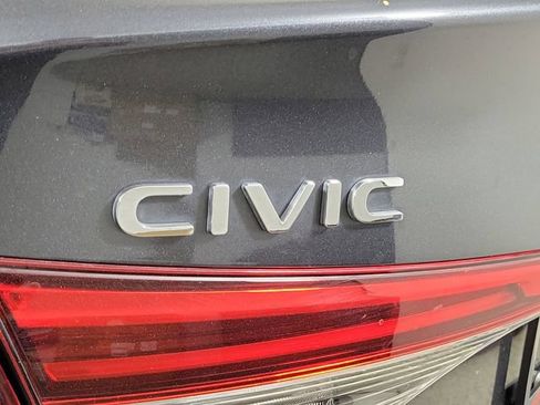Used 2023 Honda Civic Sport image 8