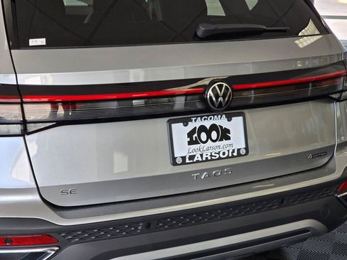 New 2026 Volkswagen Taos SE AWD/4WD image 12